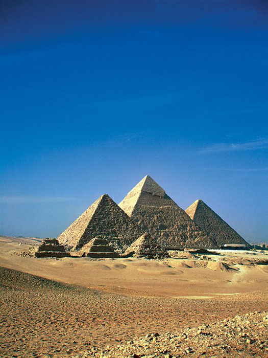 The Great Pyramids of Giza c 2600 BCE and later Egyptian Old Kingdom - photo 3