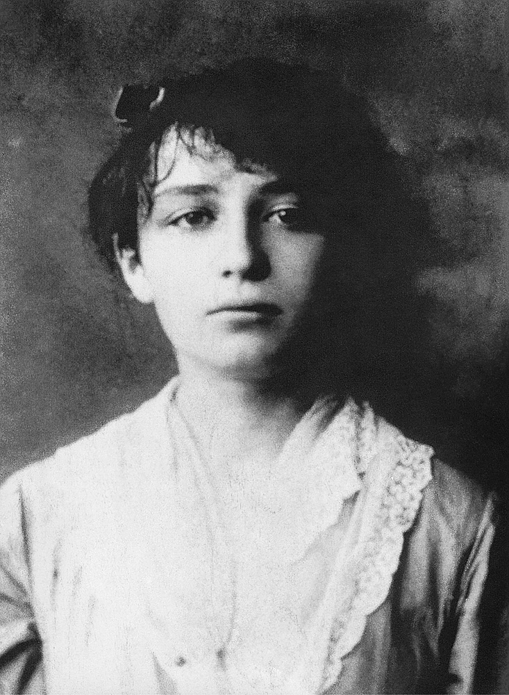 Camille Claudel 1884 Photograph Biography 1864Camille Claudel is born on 8 - photo 2