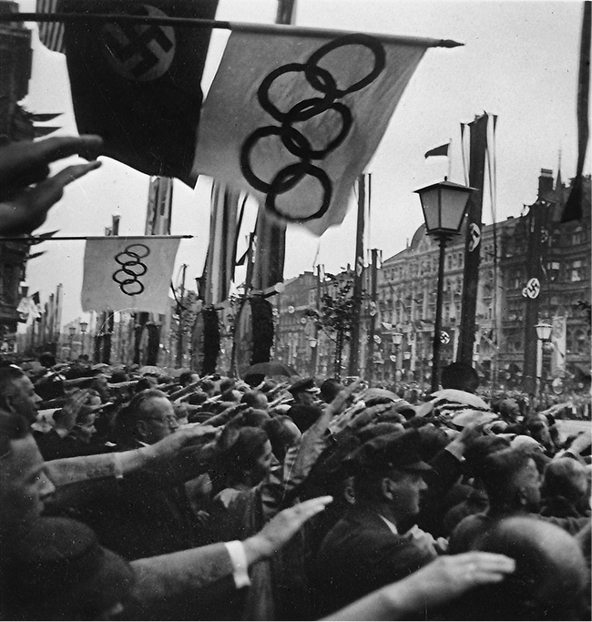 Lrdag den 1 august 1936 Vejrudsigt fra rigsvejrtjenesten for Berlin Overskyet - photo 2