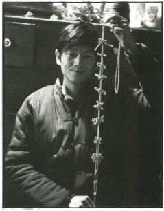 Yao Meng-chia bom in Taipei Taiwan in 1946 received his Bachelor of Arts - photo 2