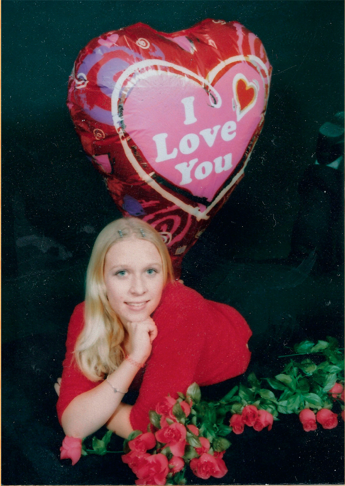 Now all she needed was a Valentine LADY IN RED - photo 8