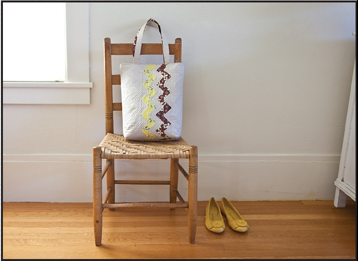 This linen tote bag is just laden with wonderful zigzaggy goodnessa timeless - photo 8