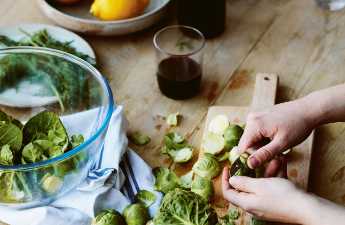 The wonderful thing about making a salad is that its a relaxed stress-free way - photo 7