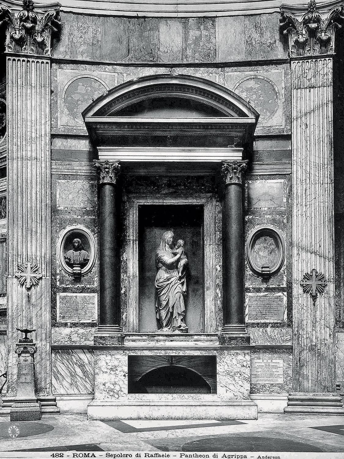 Tomb of Raphael marble and other stones begun in 1520 Pantheon Rome - photo 5