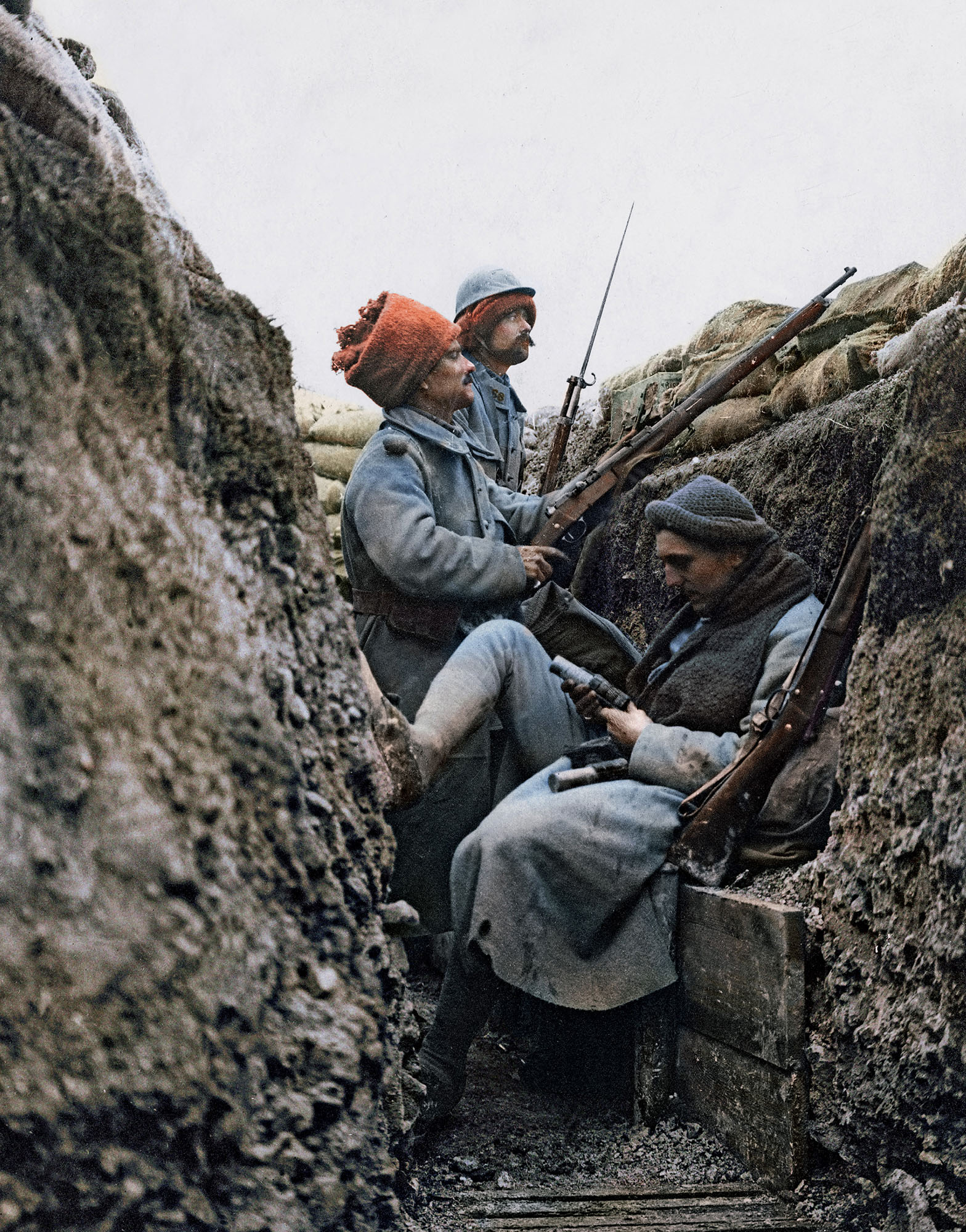 French soldiers in a trench on the Western Front during the First World War - photo 3