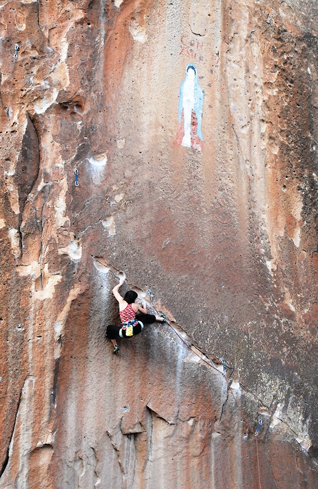 Vera Schulte-Pelkum entering the fun zone where the ground is far enough below - photo 7