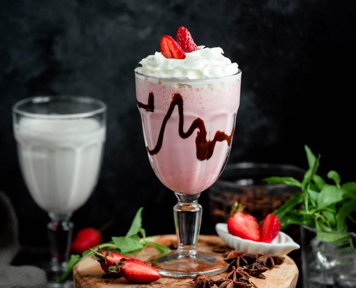 Chocolate and strawberry are truly a match made in heaven and this milkshake - photo 10