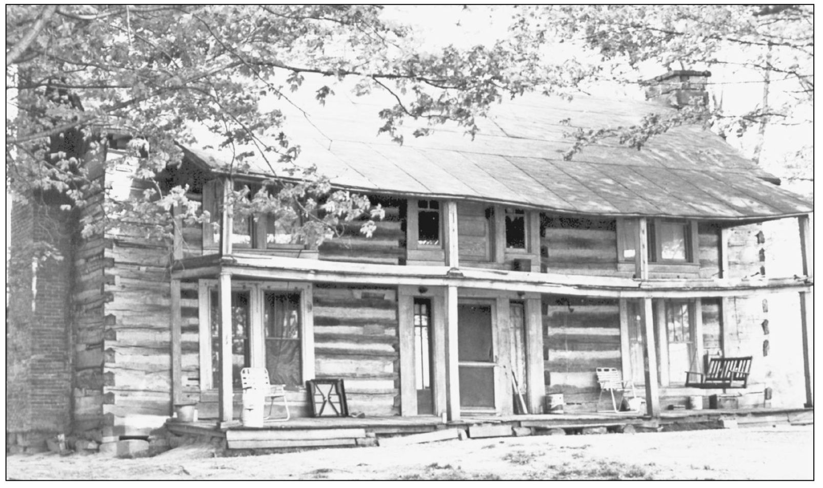 SHAW-MCCLELLAN HOUSE William Shaw of South Carolina built this double-log pen - photo 9