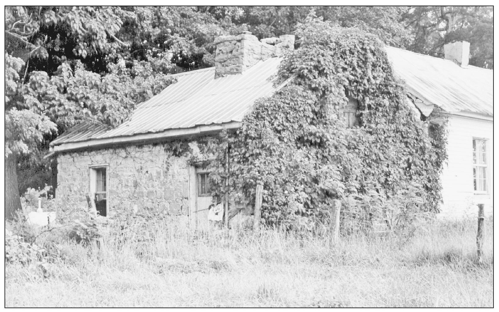 THE SETTLE ROCK HOUSE Oral tradition relates that this rock house known as an - photo 10