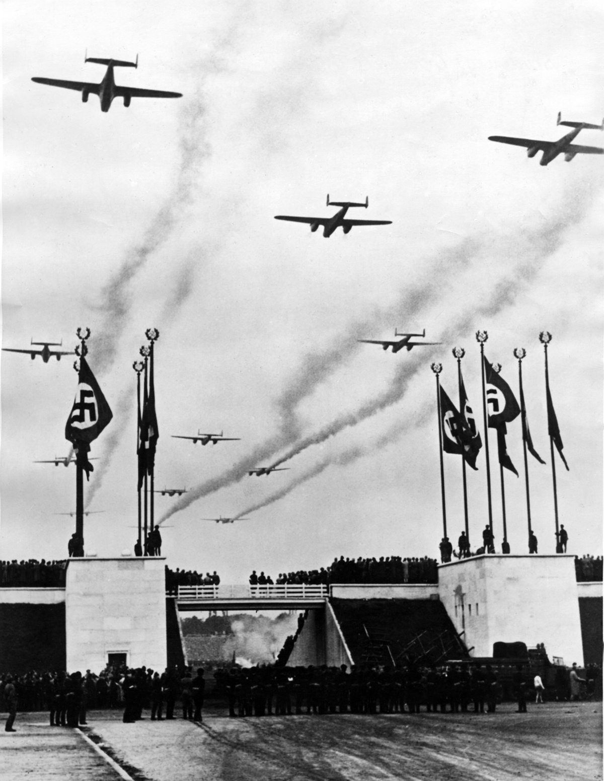 During the late 1930s a flight of Dornier Do 17s makes an impressive flypast - photo 3