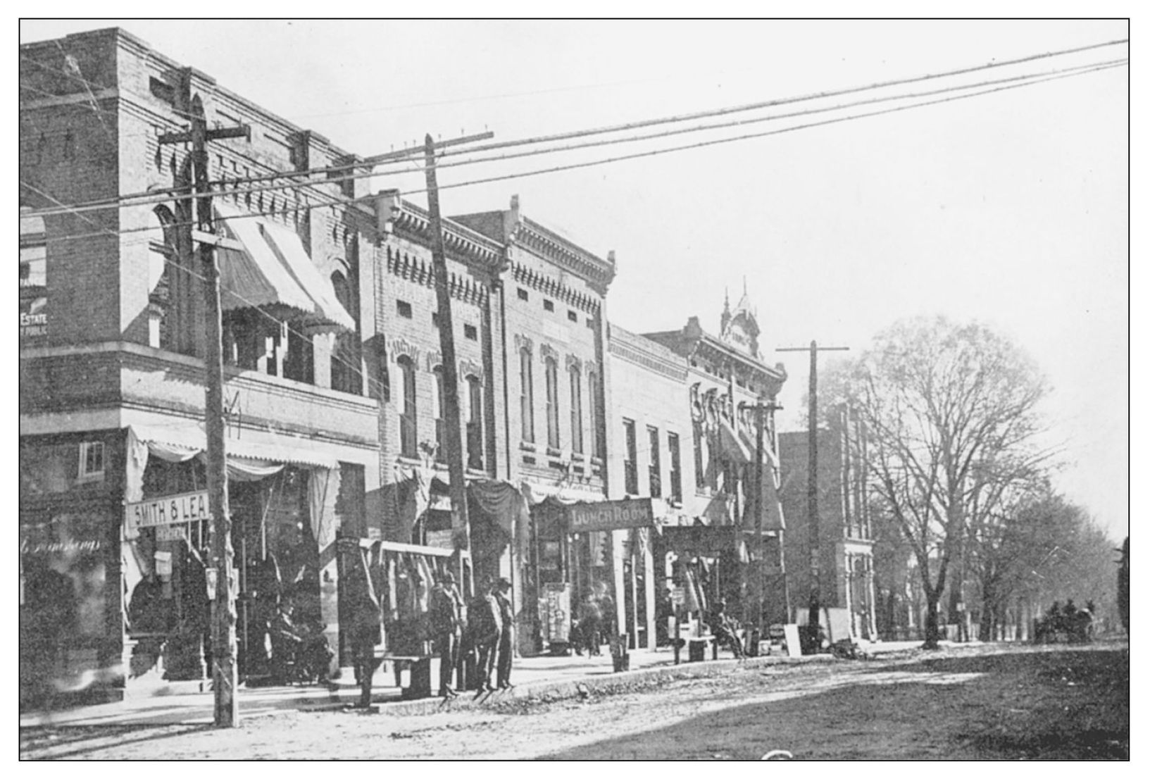 This part of Ocoee Street was unpaved until after World War I but had several - photo 9