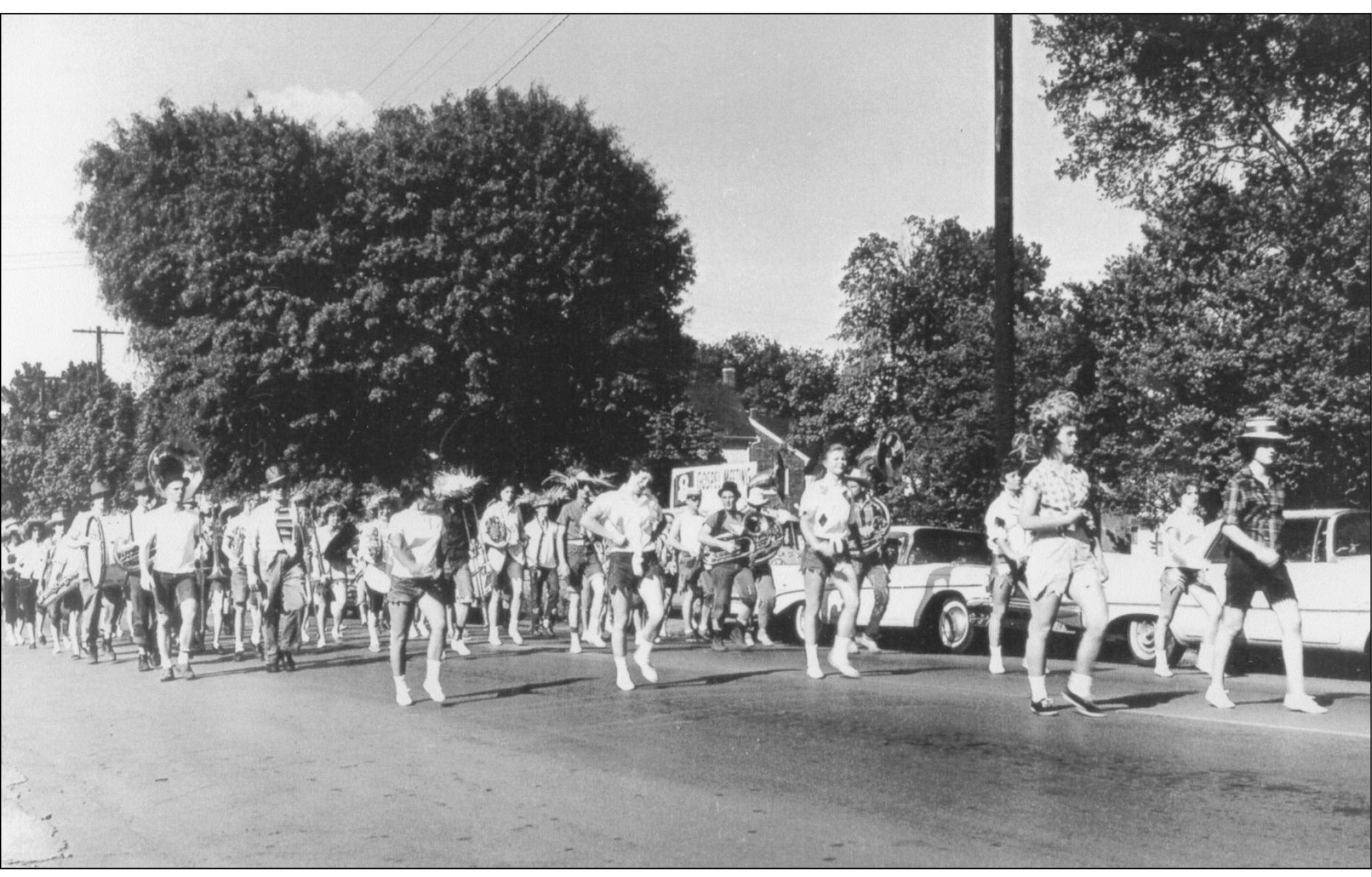 This Sadie Hawkins Day parade held in downtown Cleveland on April 5 1962 - photo 3