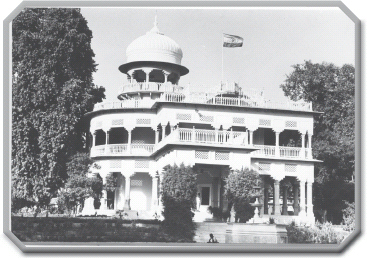 Anand Bhawan the Nehru family home Motilal Nehru Motilal a - photo 8