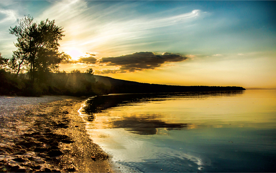 Gary Zaborowski THE SUN SETS OVER THE PORCUPINE MOUNTAINS AND LAKE SUPERIOR - photo 6