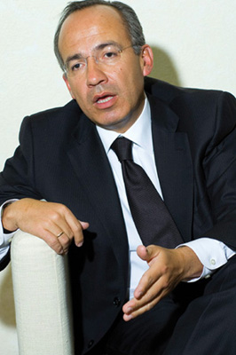 Mexicos Eliot Ness President Felipe Caldern explains his drug-war strategy - photo 8