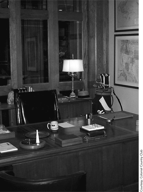 Hogans office lovingly recreated P ete kept a small and neat if slightly - photo 6