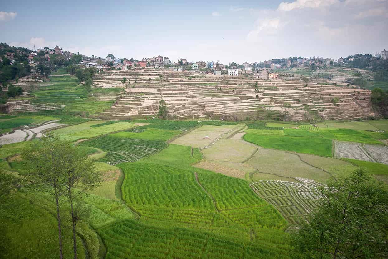 The Kathmandu Valley Ringed with high hills and studded with spectacular - photo 8