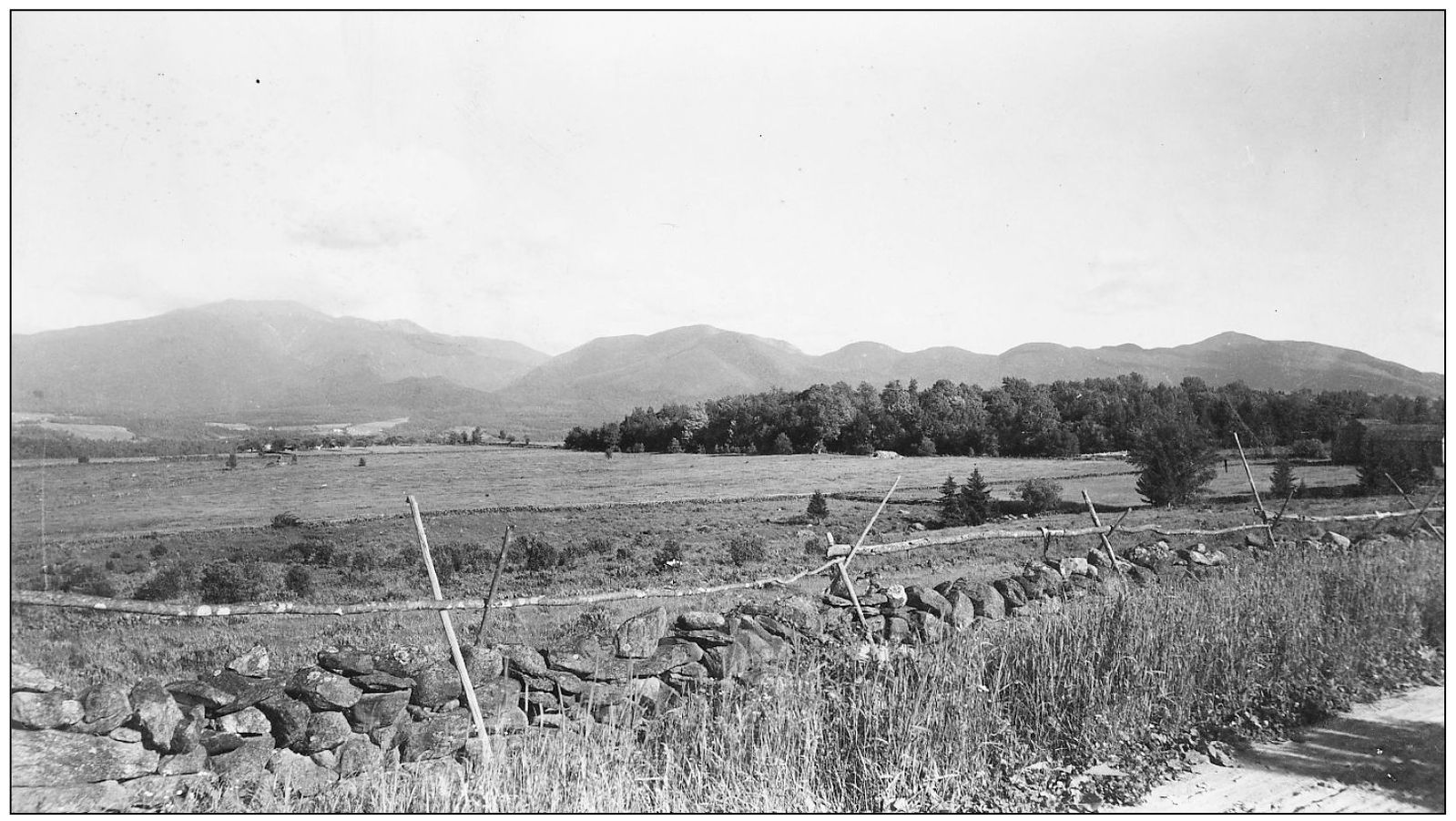 Another fine panorama of the Franconia Range from Sugar Hill shows the flat - photo 6