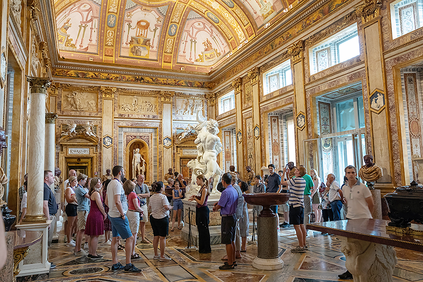 EVGENII IAROSHEVSKII SHUTTERSTOCK Rome Top Sights The Vaticans majestic - photo 8