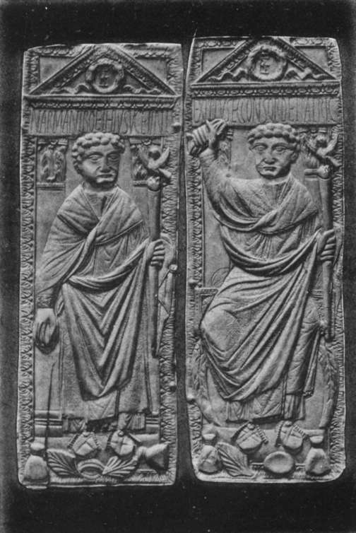 Diptych representing Narius Manlius Boethius father of Anicius Manlius - photo 1