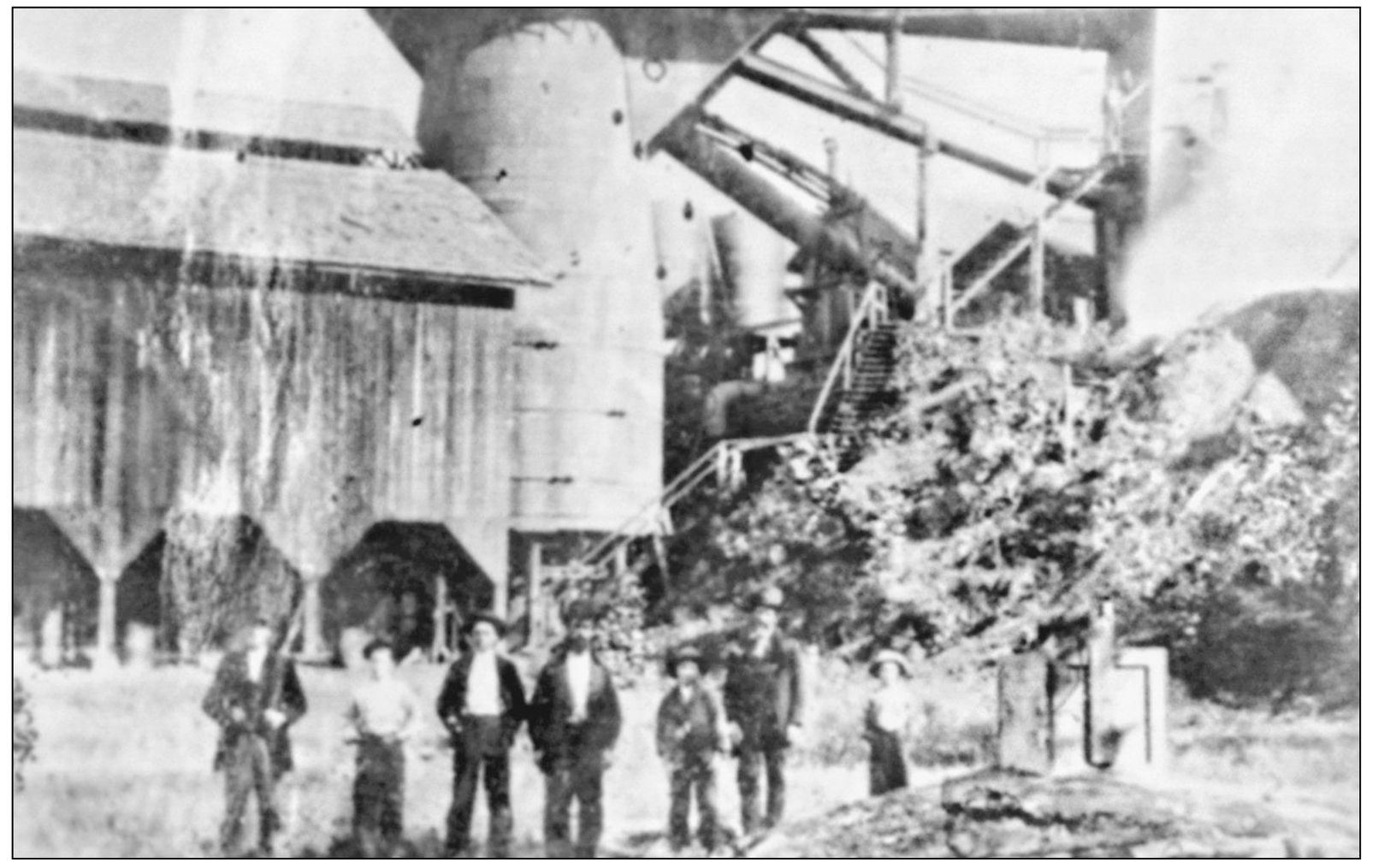 Iron furnaces in the area supplied the Eastern Kentucky Railway with parts - photo 10