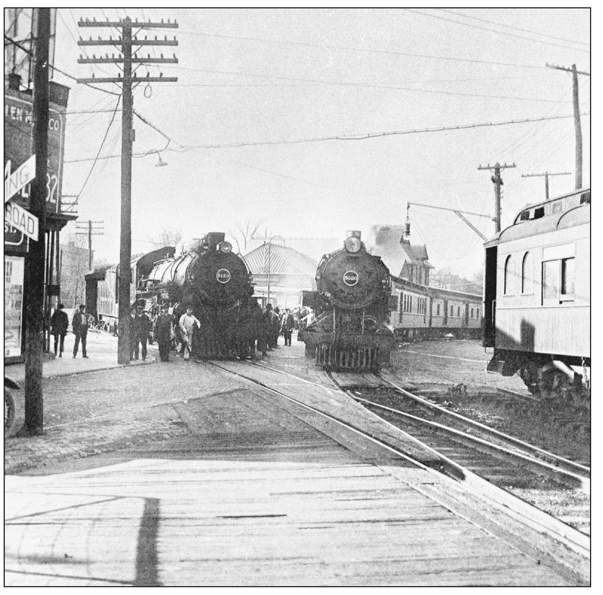 An eastbound train calls at Parkersburgs Sixth Street Station on the - photo 8