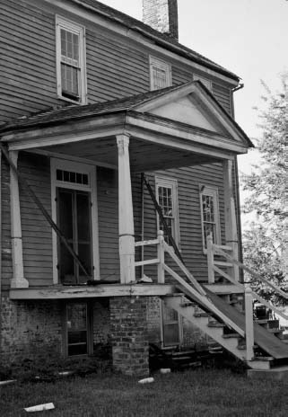 Jack Gouldins house Port Royal Virginia 1985 Courtesy of the Vermont - photo 1