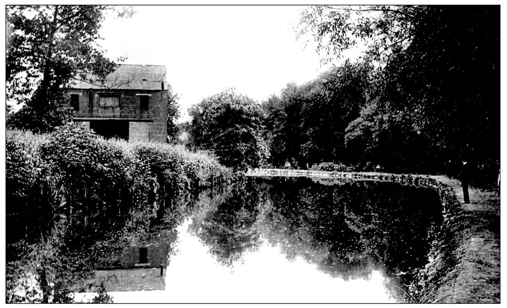 THE OHIO AND ERIE CANAL The significance of the Ohio and Erie Canal in the - photo 4