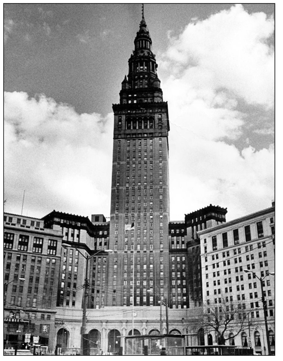 THE TERMINAL TOWER CLEVELANDS NEWEST LANDMARK On June 28 1930 the new Union - photo 4