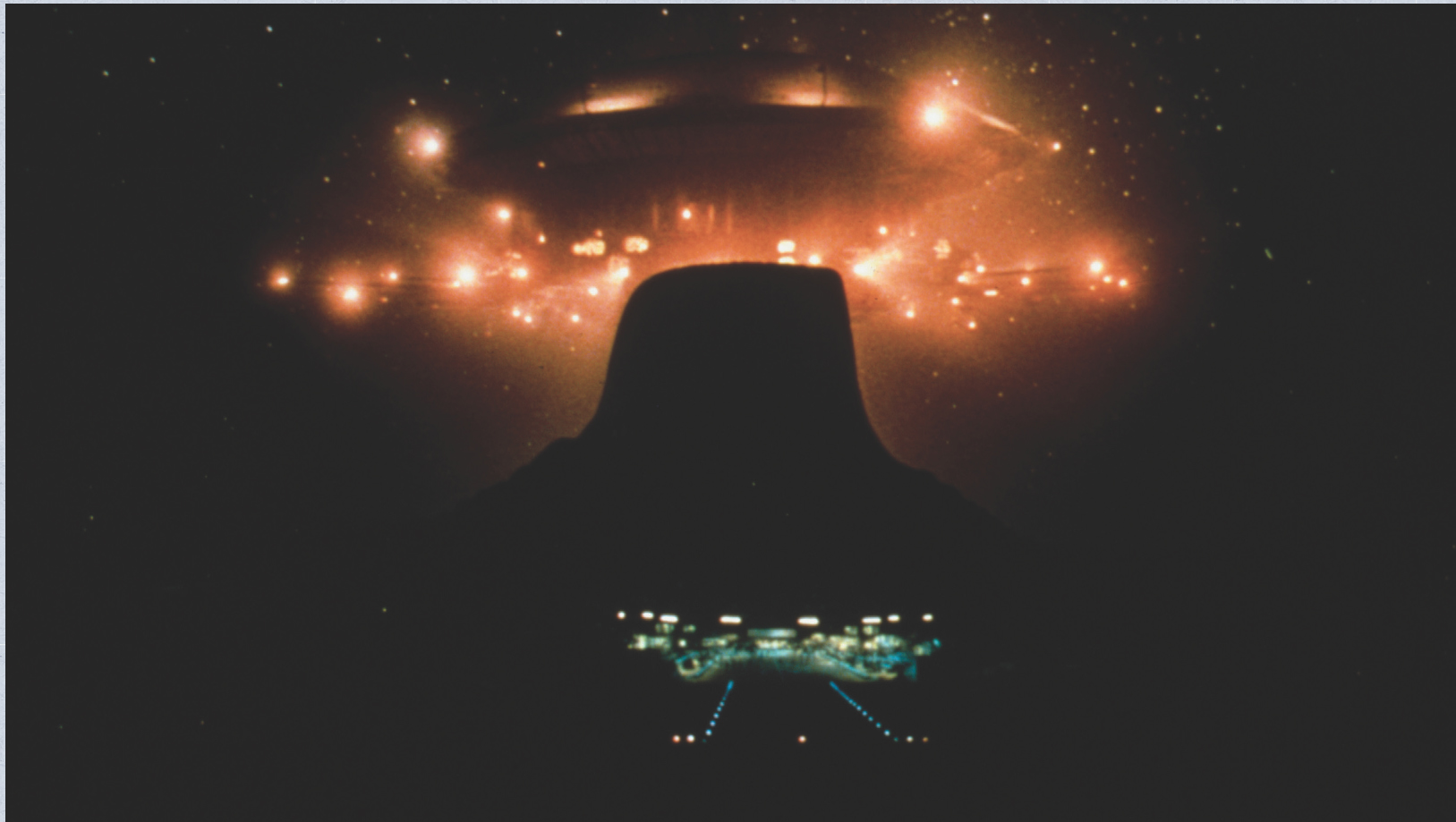 The alien Mothership makes its entrance rising from behind Devils Tower - photo 6