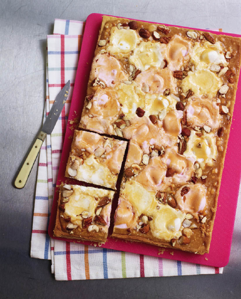 BUTTERSCOTCH MARSHMALLOW BARS We love how the pink and white mini marshmallows - photo 3