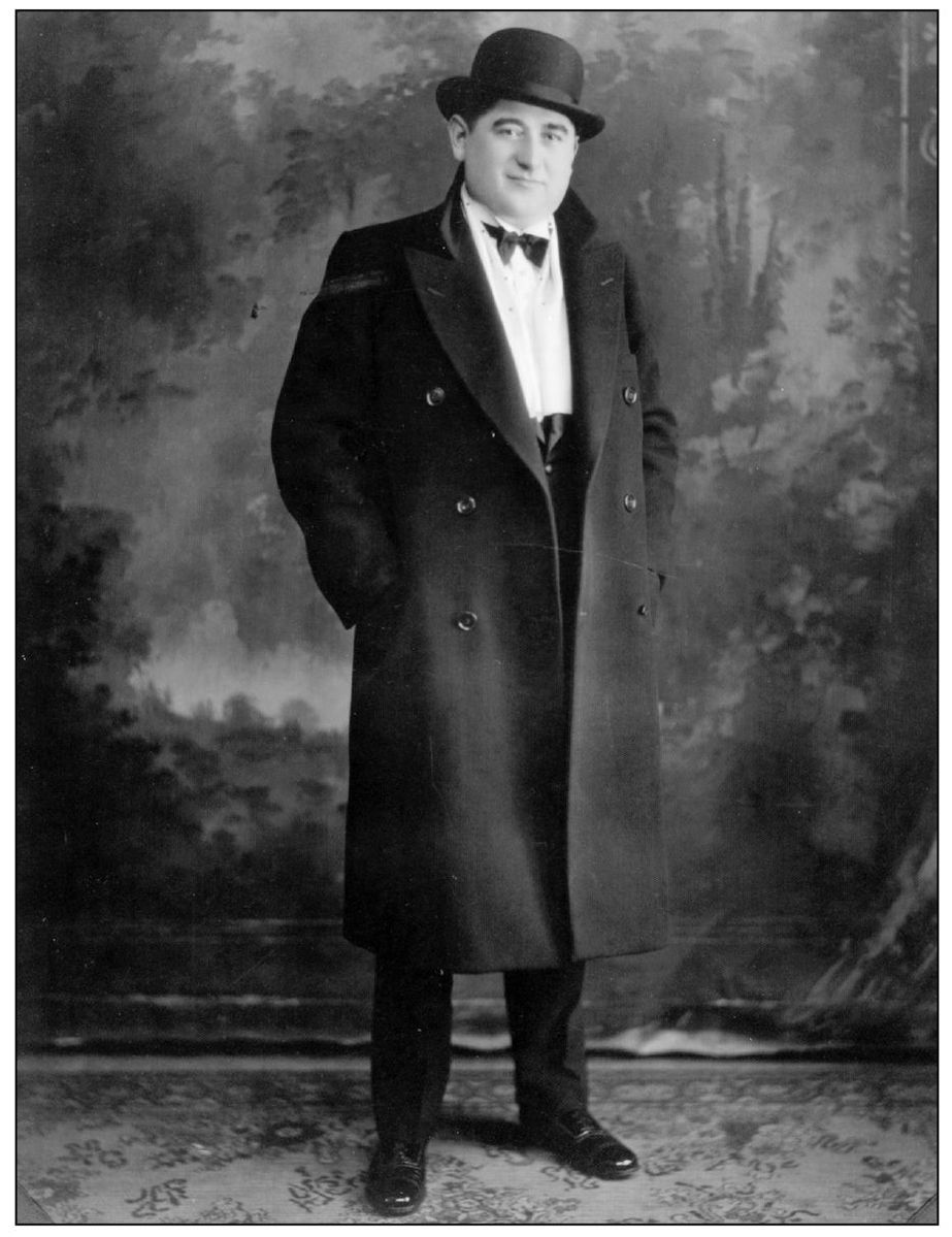 Charles Leiter seen here around 1920 and Henry Shorr were older Detroit - photo 3