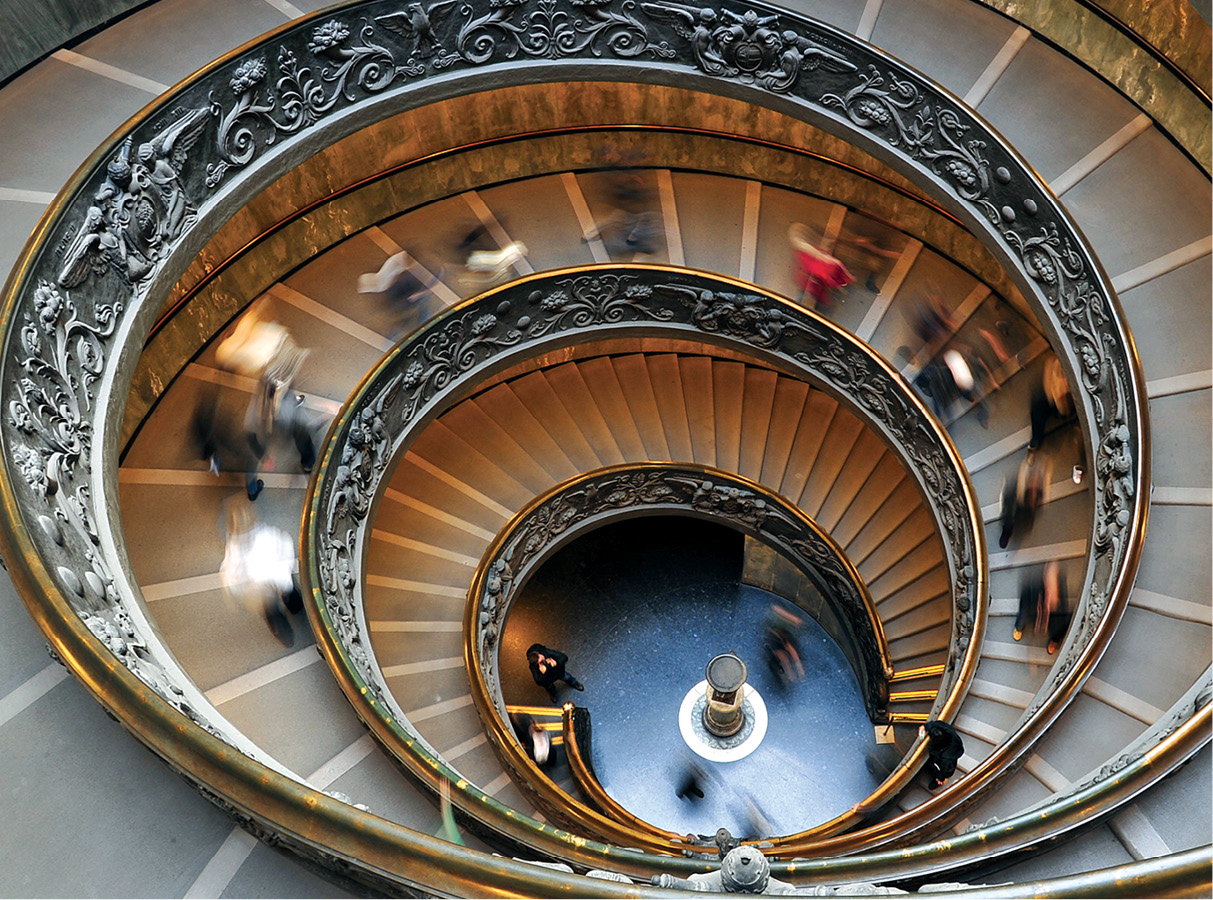 The double spiral staircase at the Vatican Museums inspired by a 1505 - photo 10