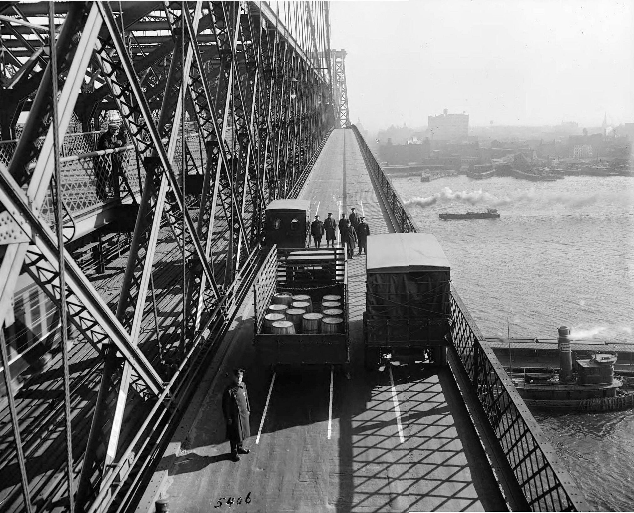 Title Williamsburg Bridge view showing south roadway with white marking and 3 - photo 8