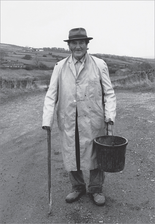 Vince Whitaker lately of Rush Isles Farm Ponden provided a necessary service - photo 4