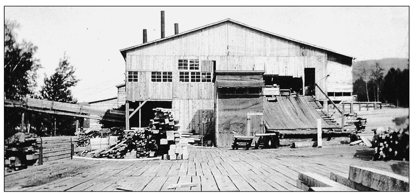 This mess hall at Corbins Park fed the workers a large staff and Ernest - photo 9