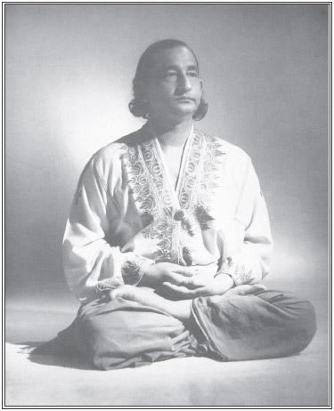 Shyam Sundar Goswami To the Lord iva iva Pose - photo 1