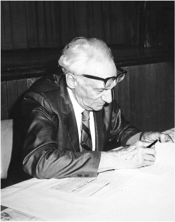 IMMANUEL VELIKOVSKY 18951979 circa 1977 Source IVP 1452 THE - photo 1