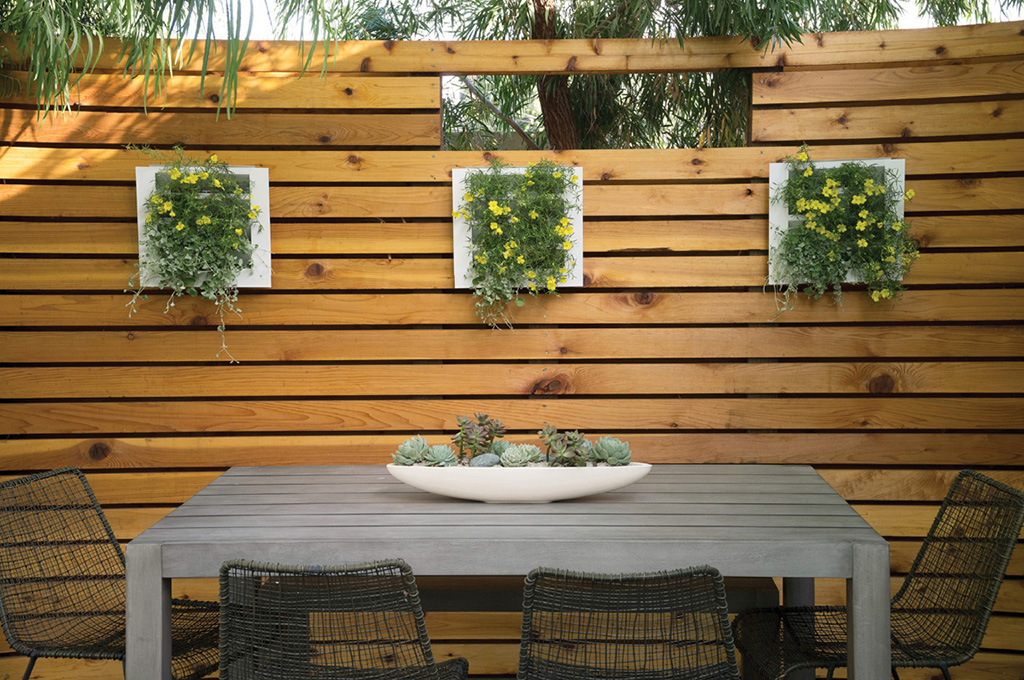 Who would ever believe these gorgeous vertical planters were once attic gable - photo 1