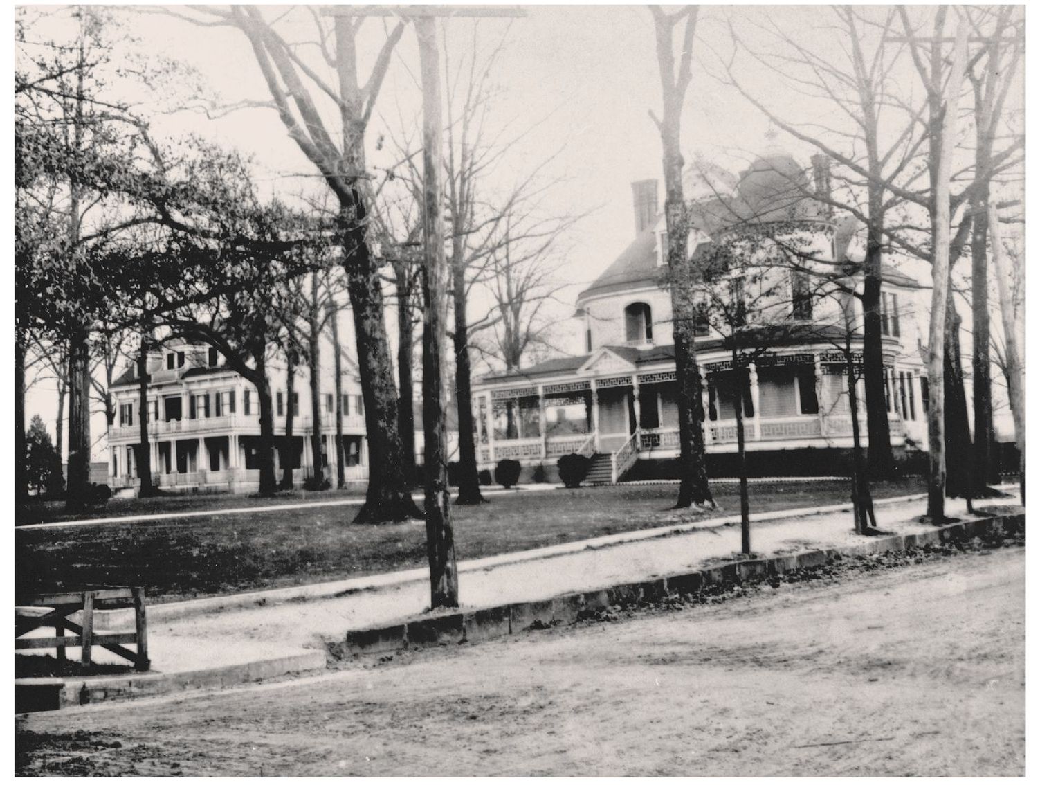 The Alston-Green home was located at the corner of Ninth Street and Forrest - photo 5