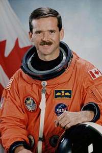 CHRIS AUSTIN HADFIELD Sarnia Ontario 1959 is a retired Canadian astronaut - photo 4