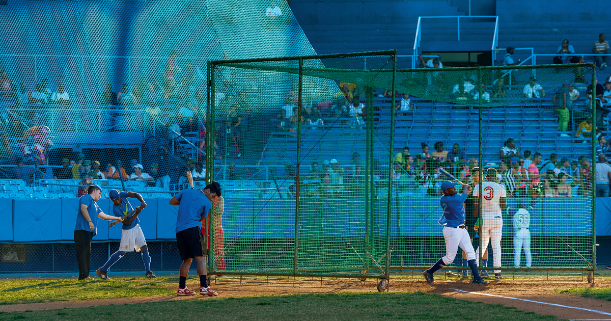 Havana Industriales batting practice Estadio Latinoamericano Havana No - photo 3