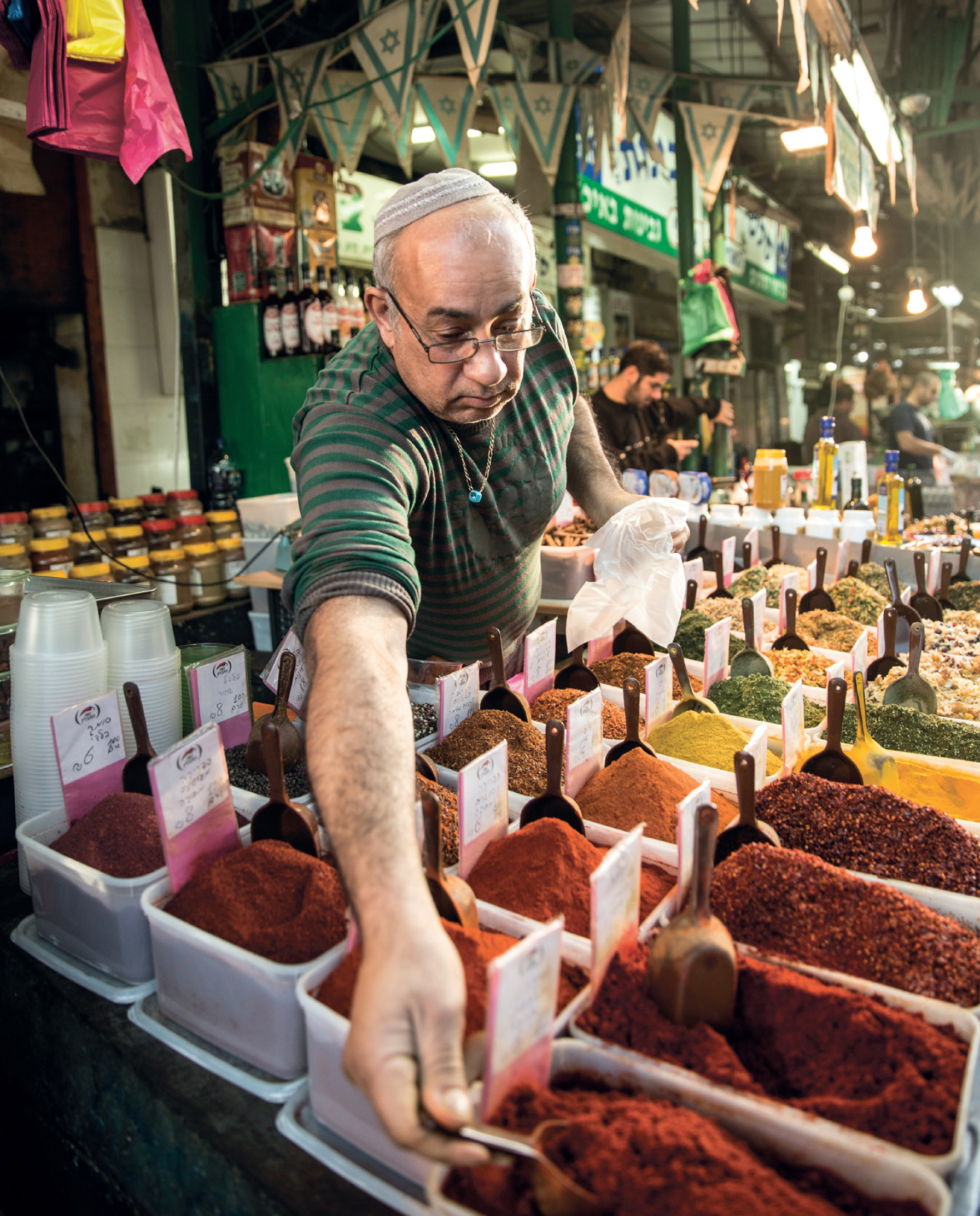 dried Kashmiri chilli And Indonesian sambals in every hue and pong - photo 8