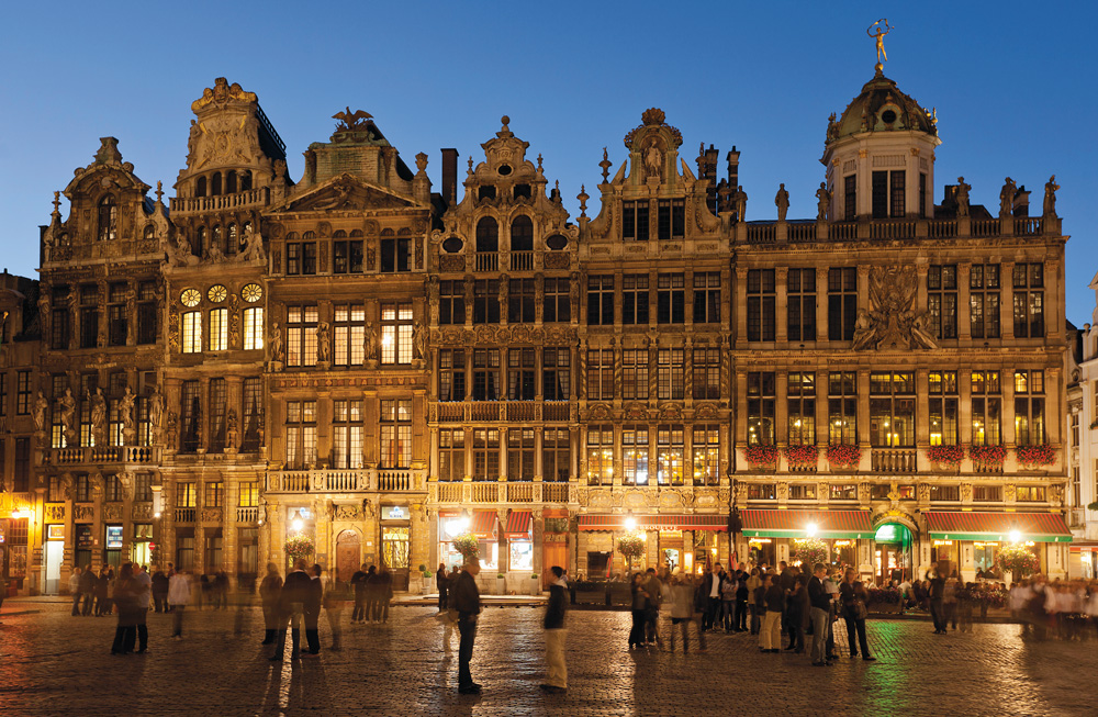 Grand Place Brussels BUENA VISTA IMAGES COLLECTION THE IMAGE BANK GETTY - photo 4