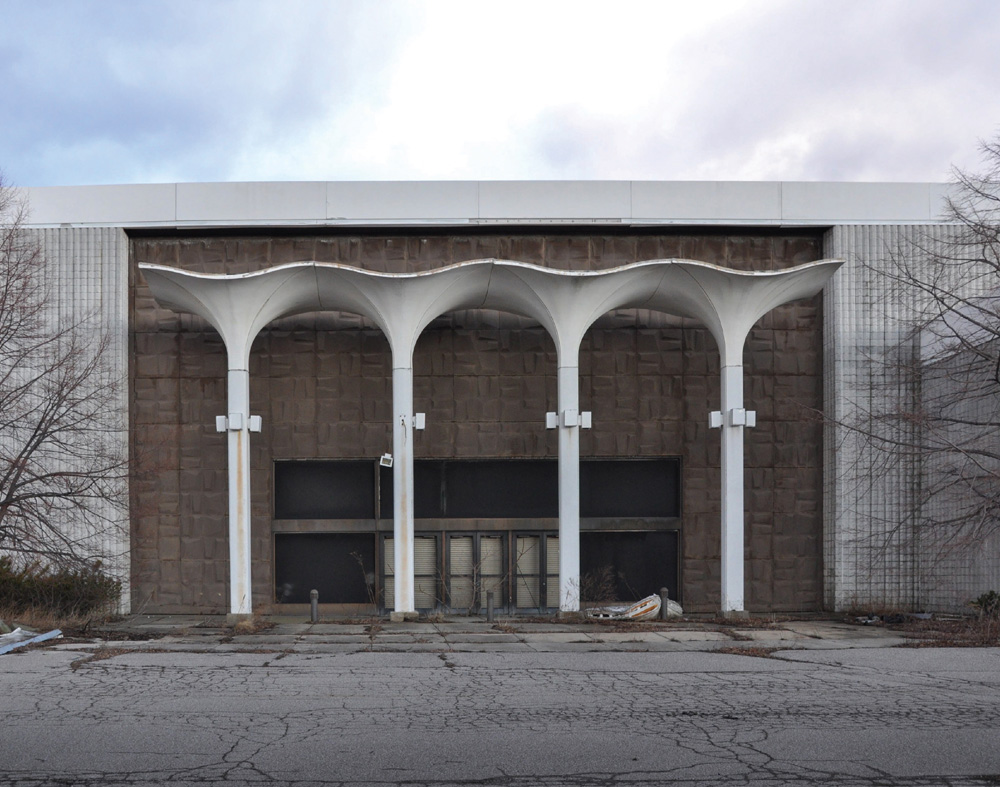 Abandoned Malls of America Crumbling Commerce Left Behind - photo 4