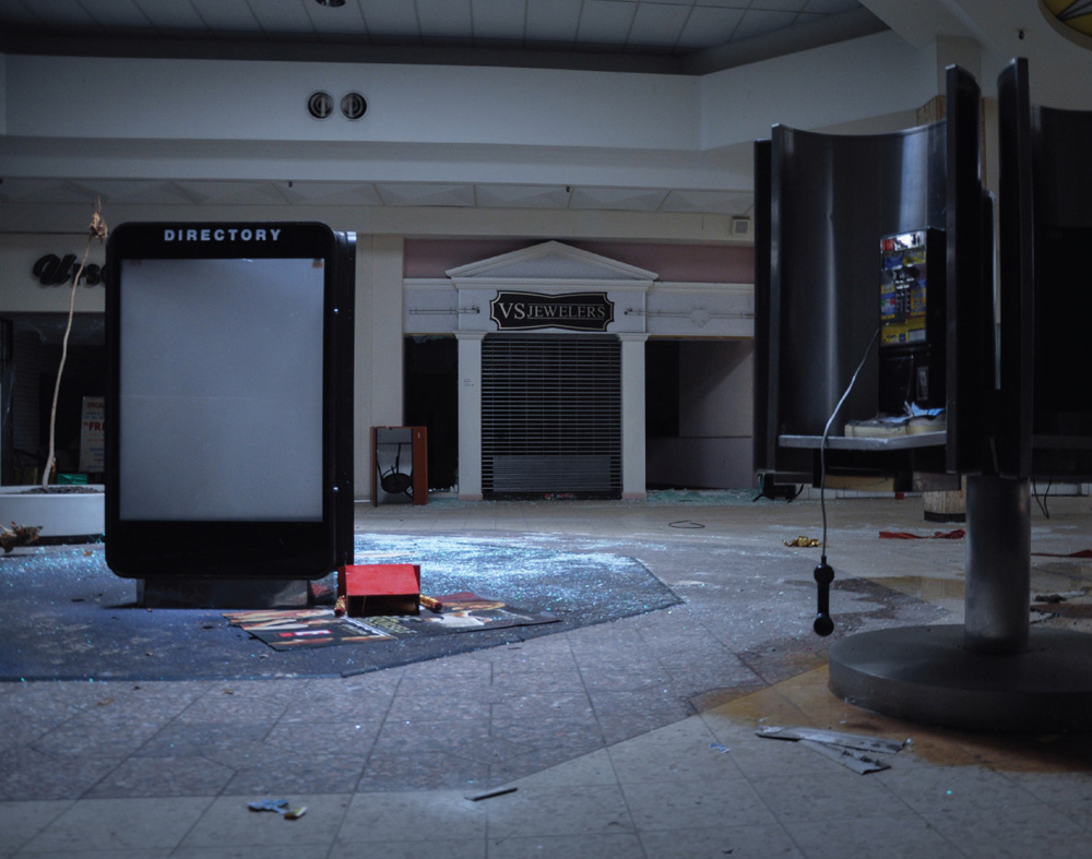 Abandoned Malls of America Crumbling Commerce Left Behind - photo 6