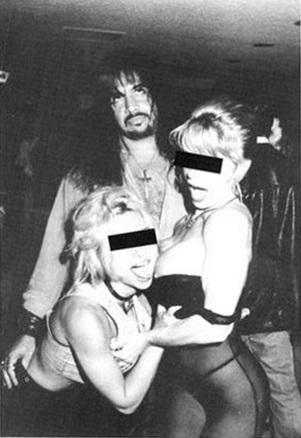 Kiss man Gene Simmons Hes seen it all before Richard Creamer BIBLIOGRAPHY - photo 1