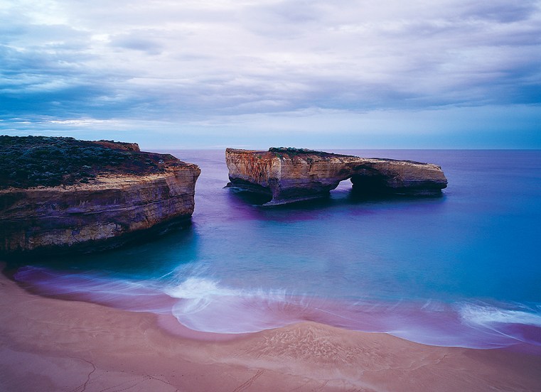 London Bridge Great Ocean Road RICHARD IANSONLONELY PLANET IMAGES - photo 4