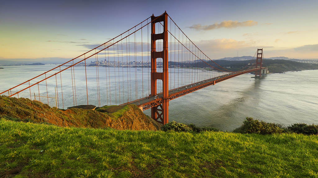 Golden Gate Bridge SOMCHAIJ GETTY IMAGES San Francisco Top Sights Alcatraz - photo 6