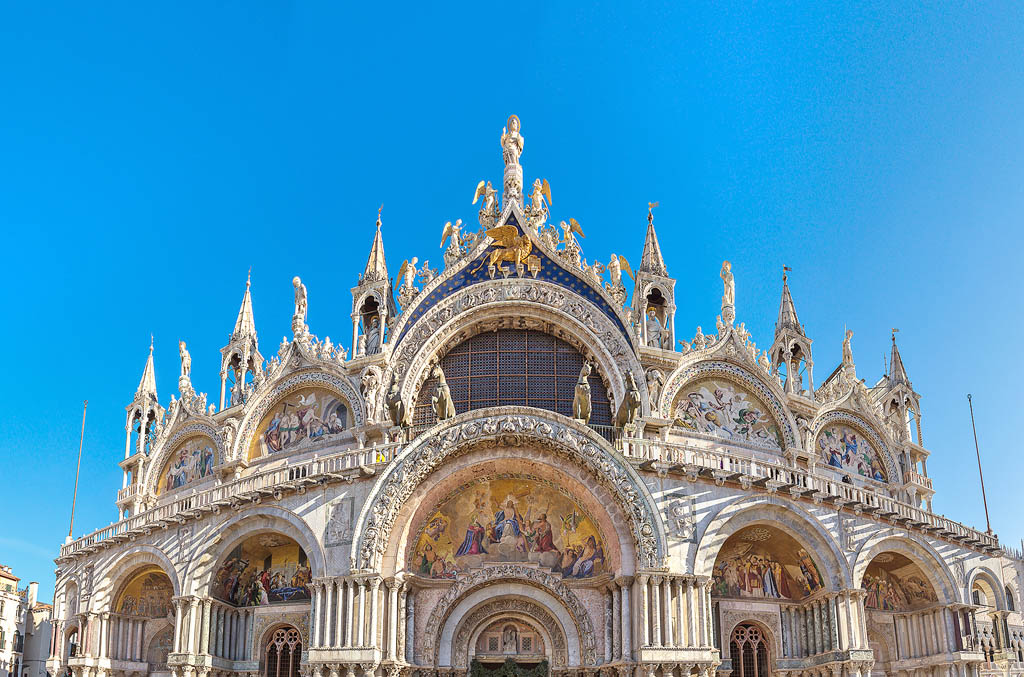 S-F Shutterstock Venice Top Sights The doges magnificent gilded cage - photo 6